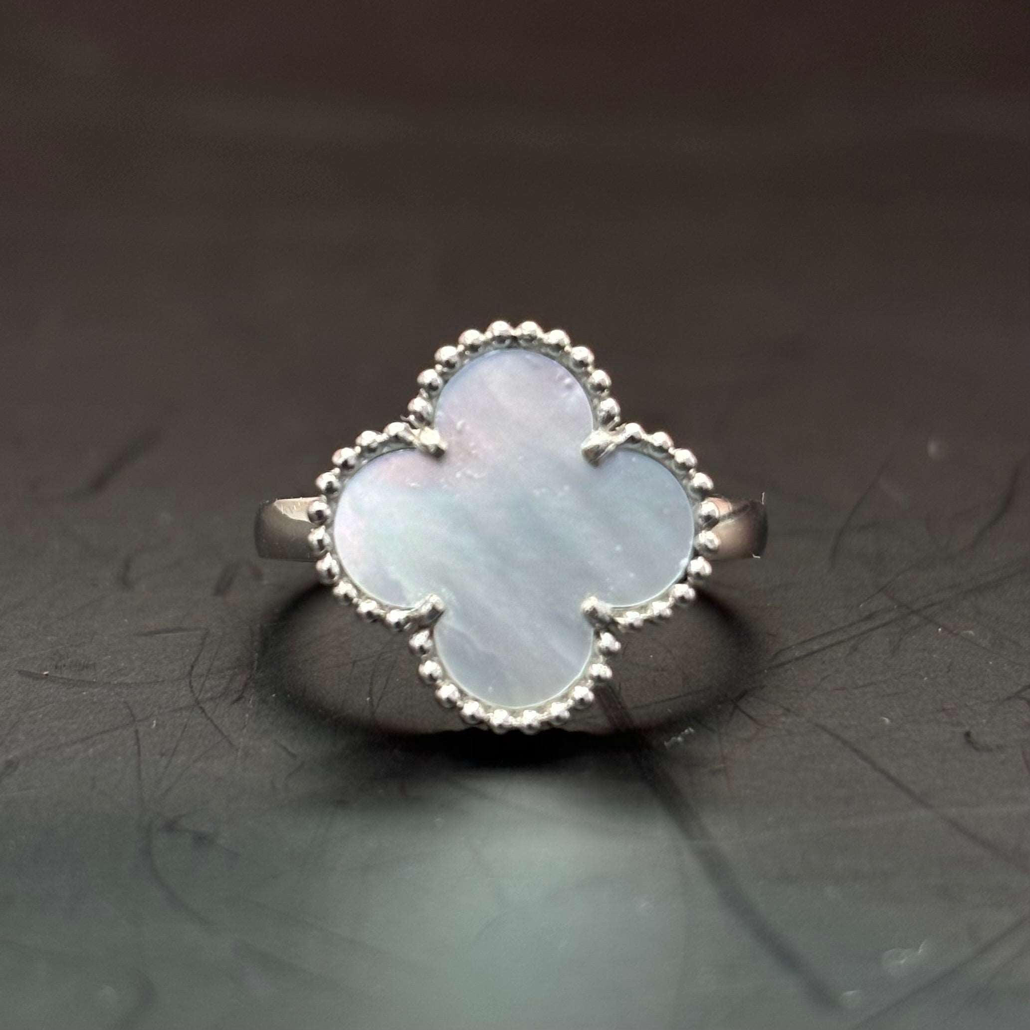 14k Mother of Pearl Clover White Gold Ring