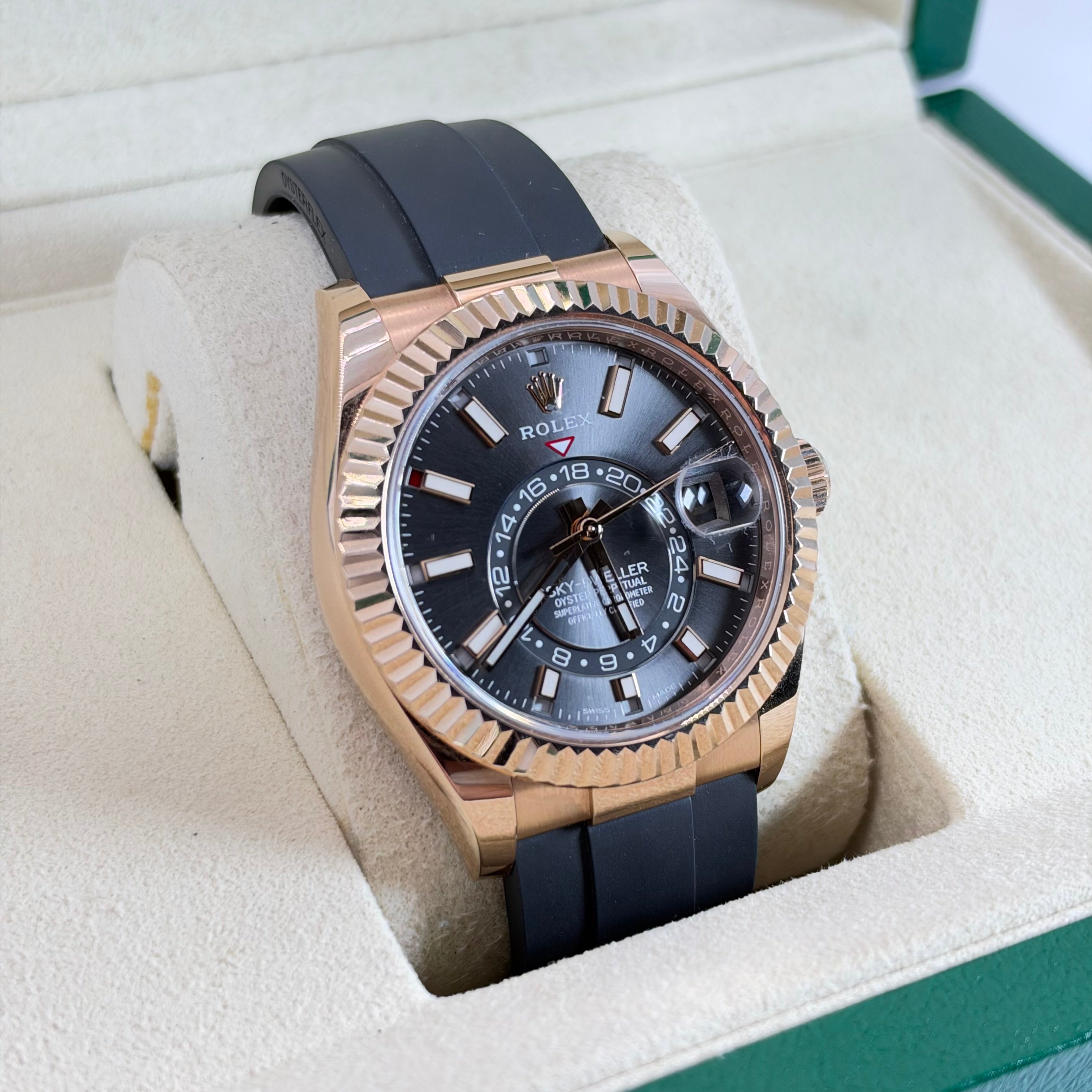 42MM ROLEX SKY-DWELLER (REF.326235) 18KT ROSE GOLD / OYSTER FLEX BRACE