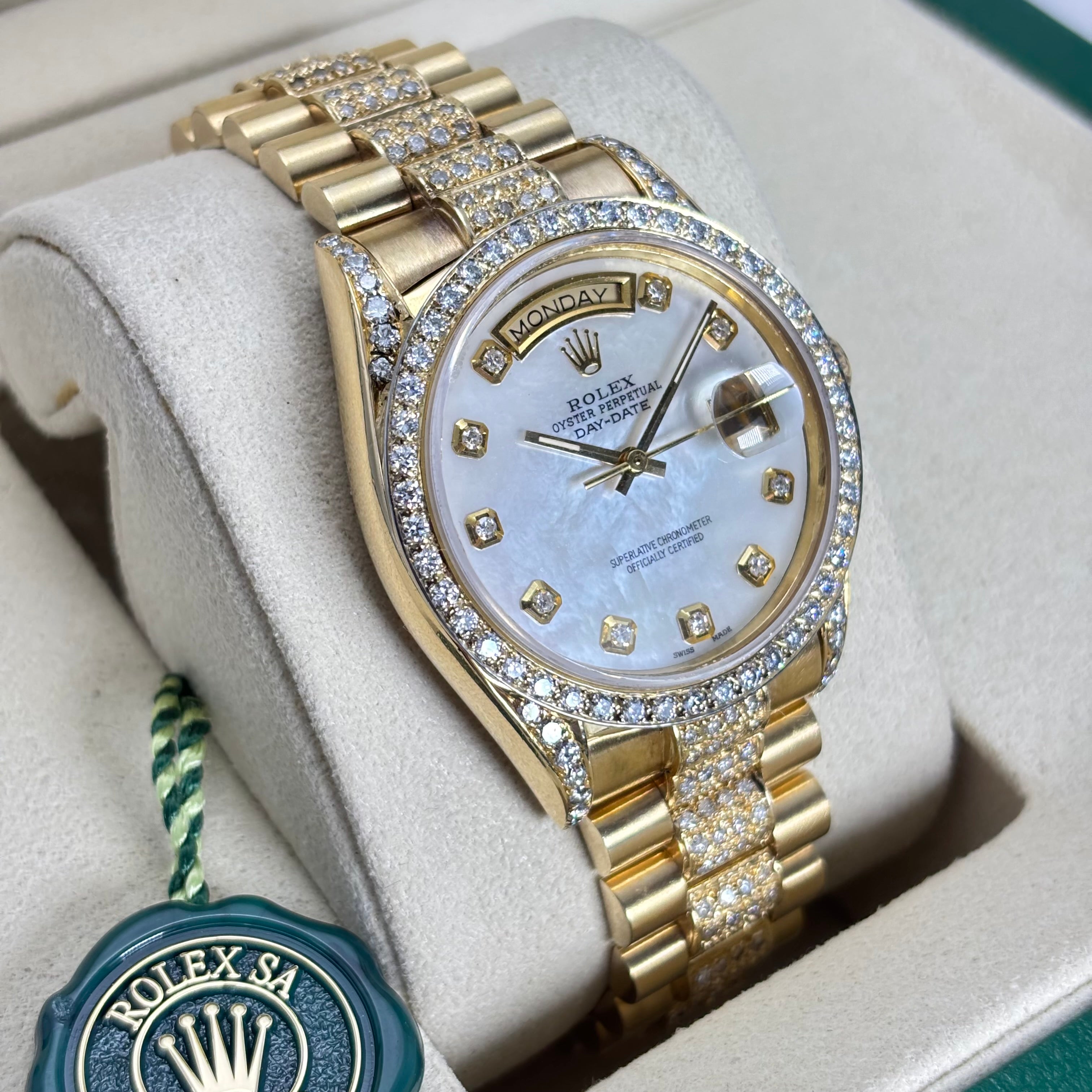 Pre-Owned Rolex Day-Date 36MM 18KT GOLD NATURAL DIAMONDS REF.18038