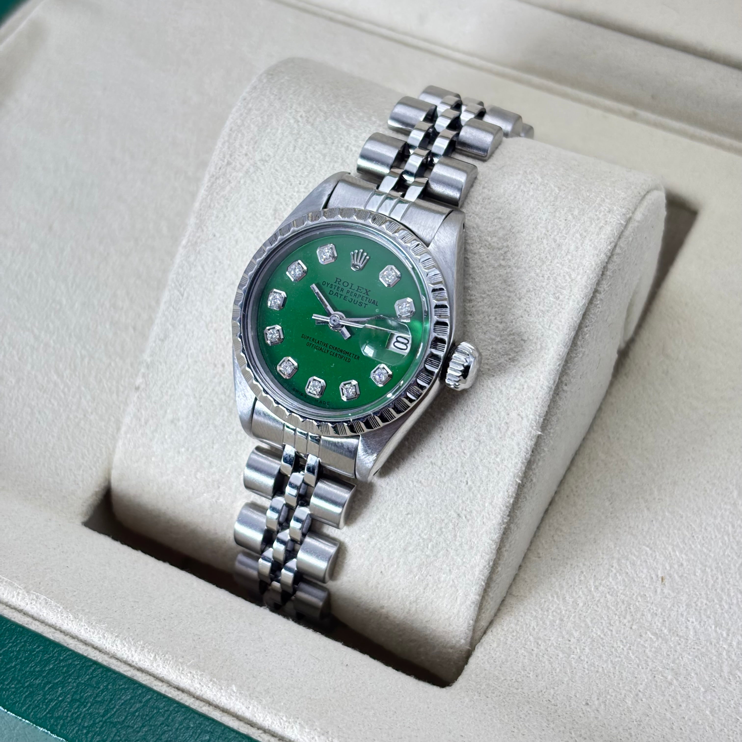 PRE-OWNED 26MM DATEJUST STAINLESS STEEL JUBILEE
