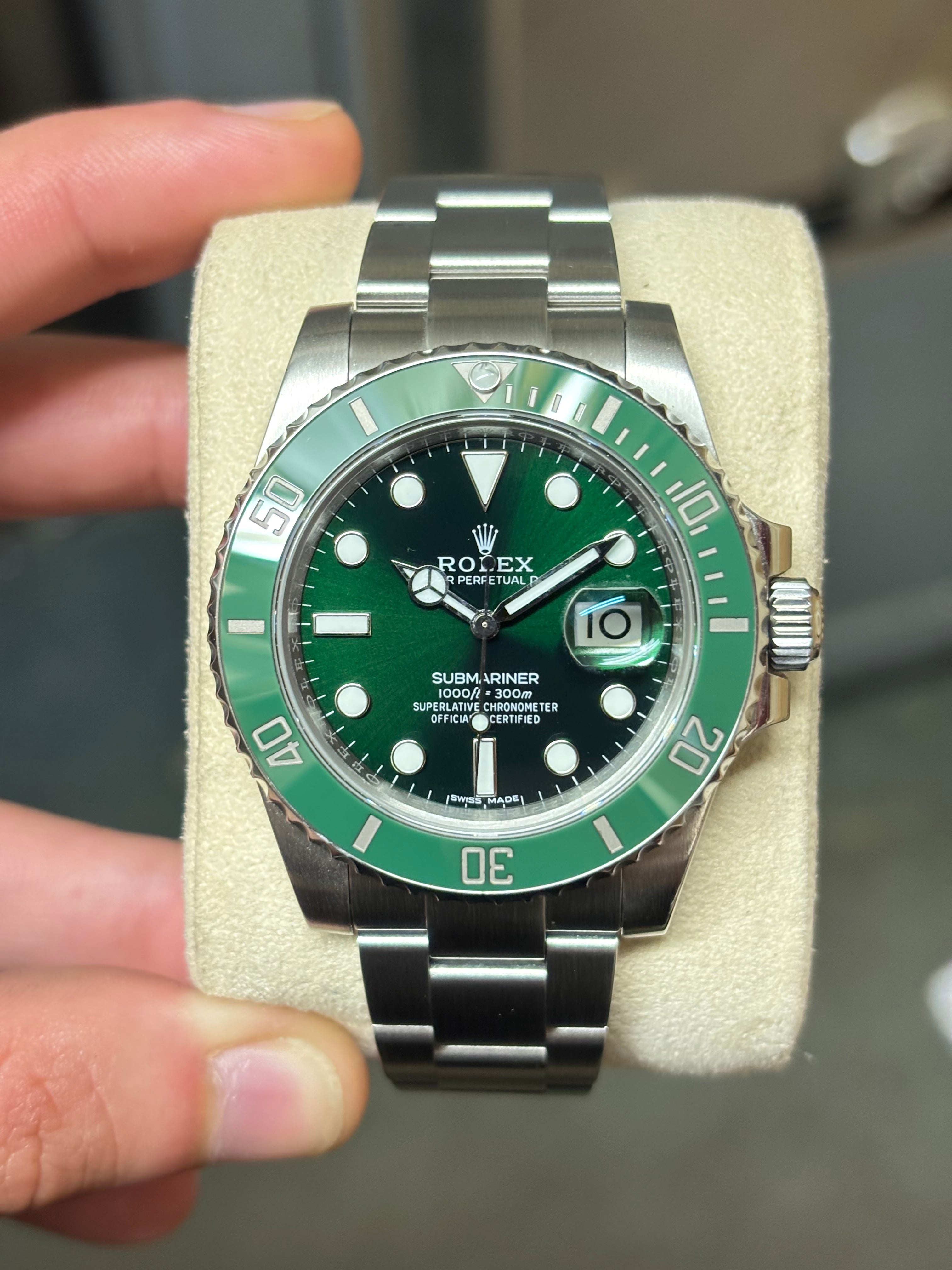 40MM ROLEX SUBMARINER “HULK” 116610LV