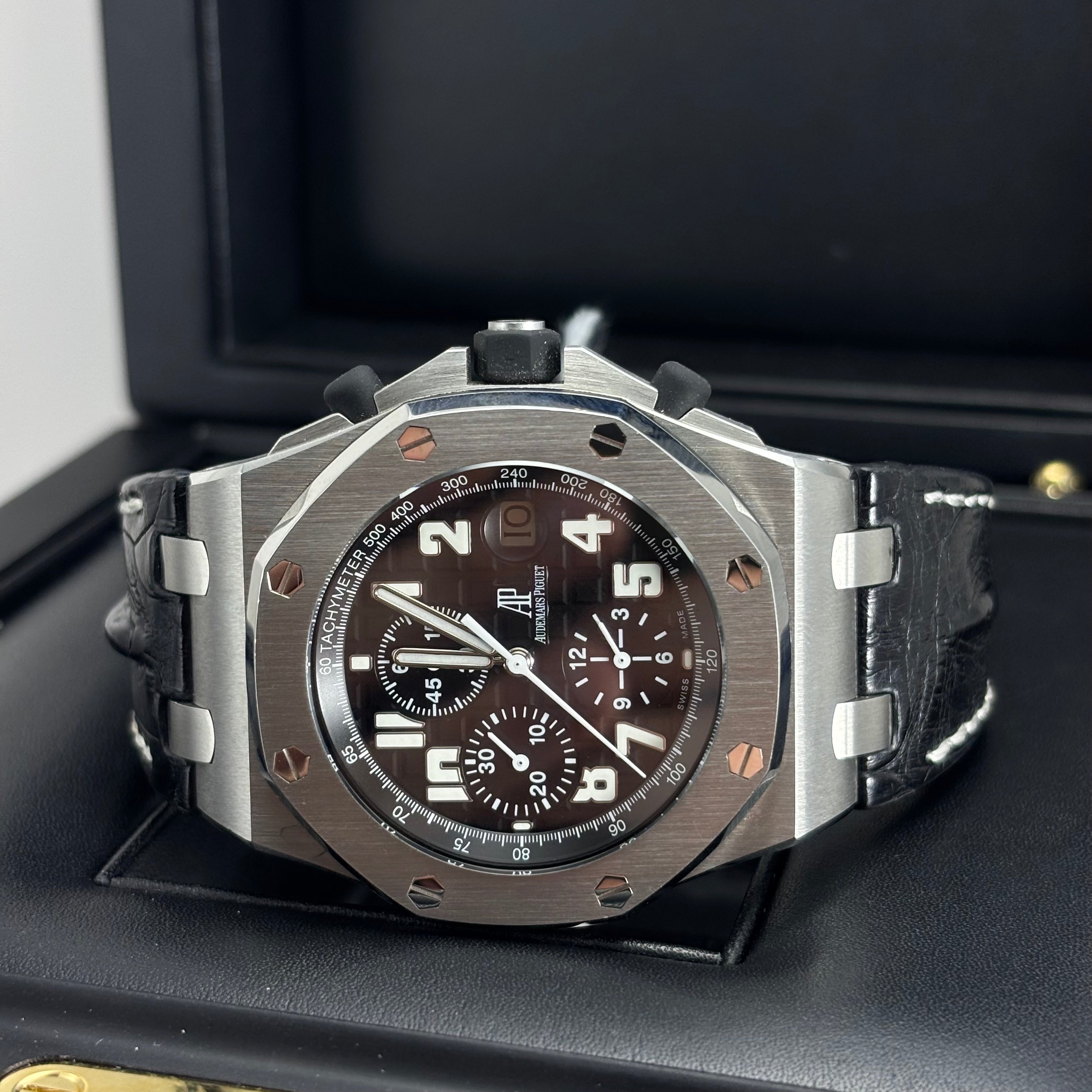 Pre-owned 42mm Audemars Piguet Royal Oak Offshore Chronograph Ref.26020ST