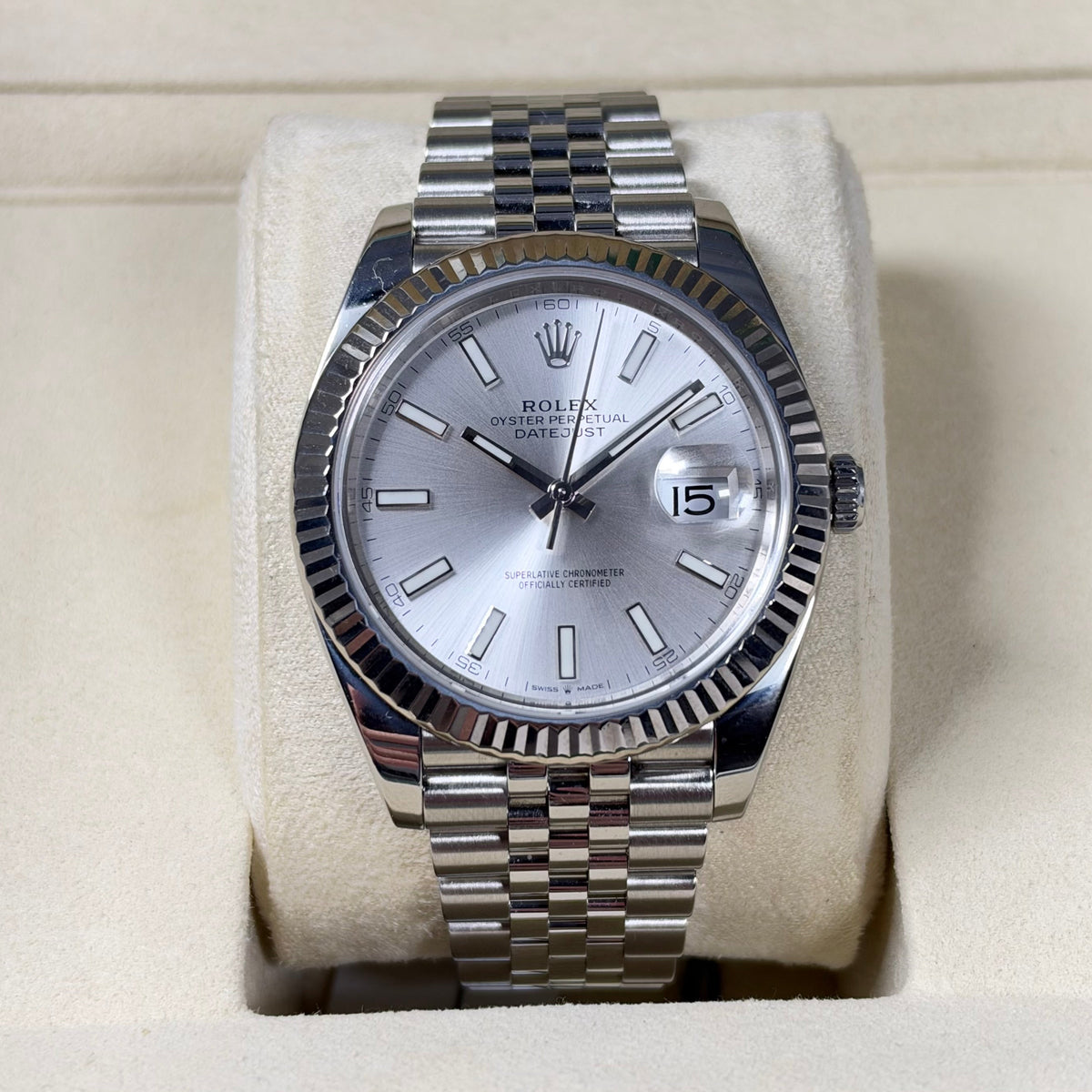 41MM ROLEX DATEJUST (REF.126334) JUBILEE BRACELET / SILVER DIAL / FLUTED BEZEL