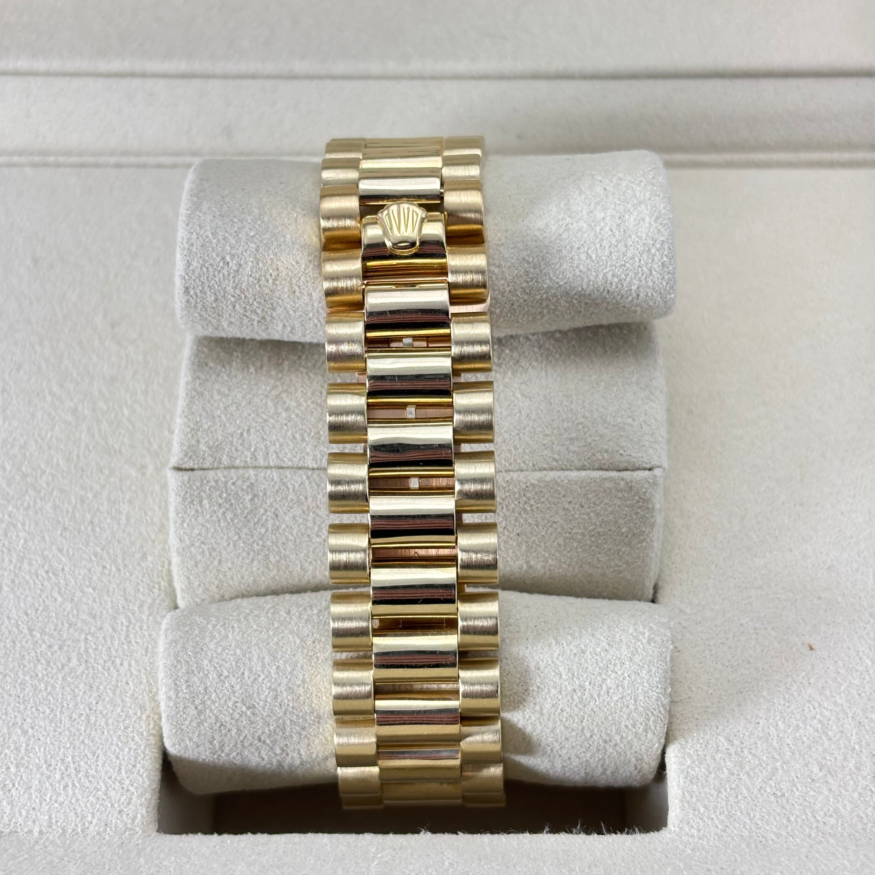 34MM ROLEX DATE MOP 18KT GOLD WATCH