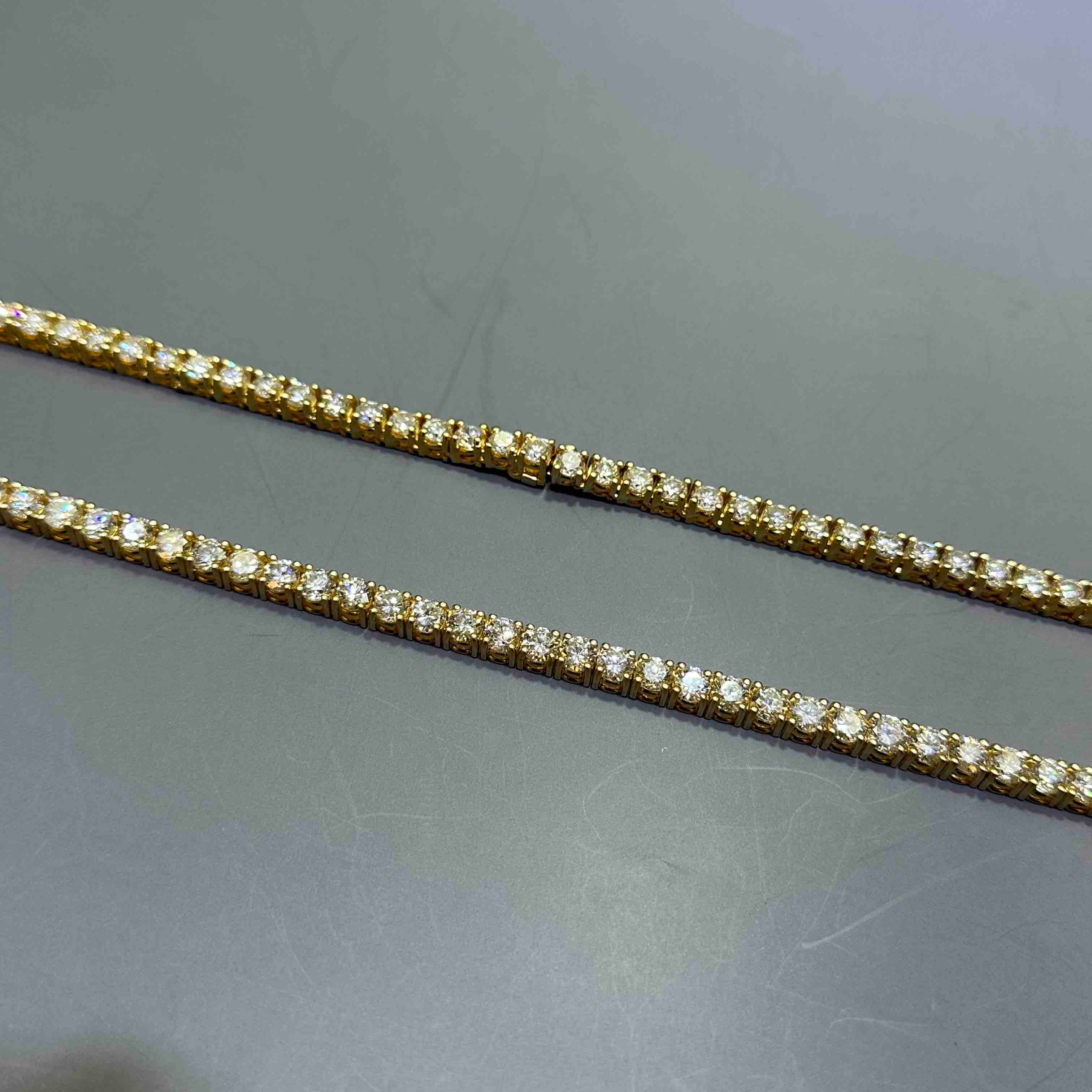 14K VS-1 25 CTs F-Color Tennis Chain | .20 Pointers