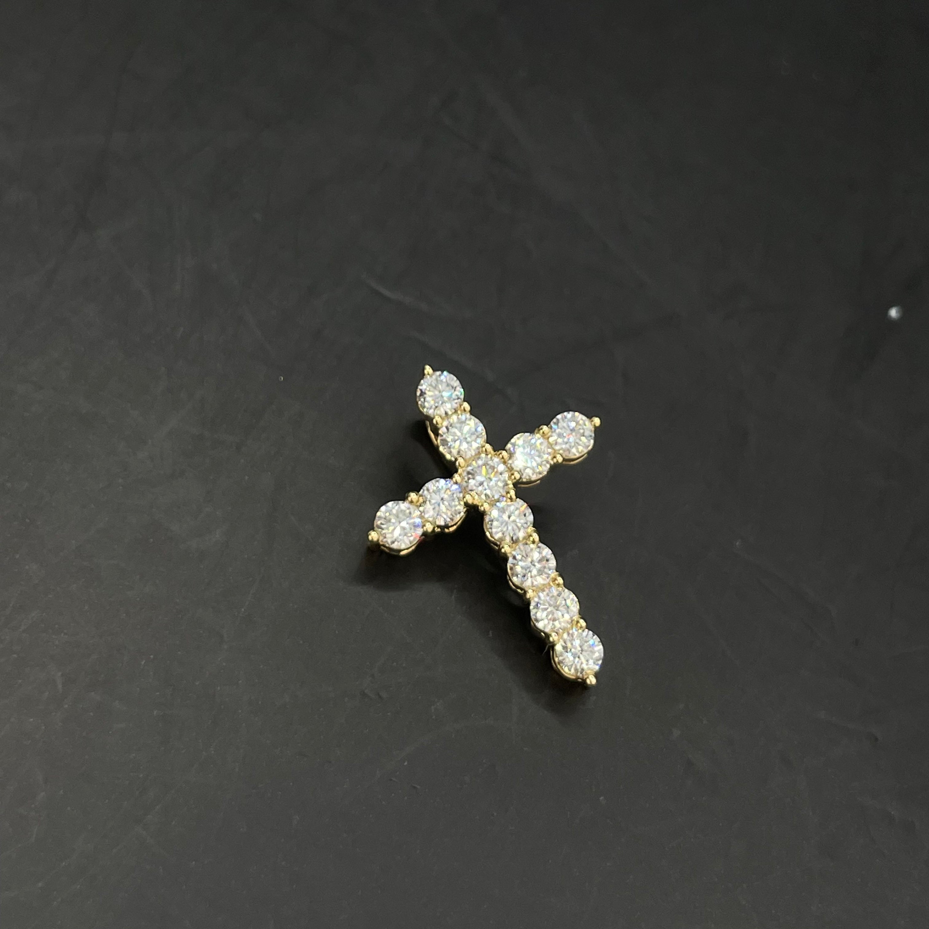 18k VS1 Bust Down Cross Pendant