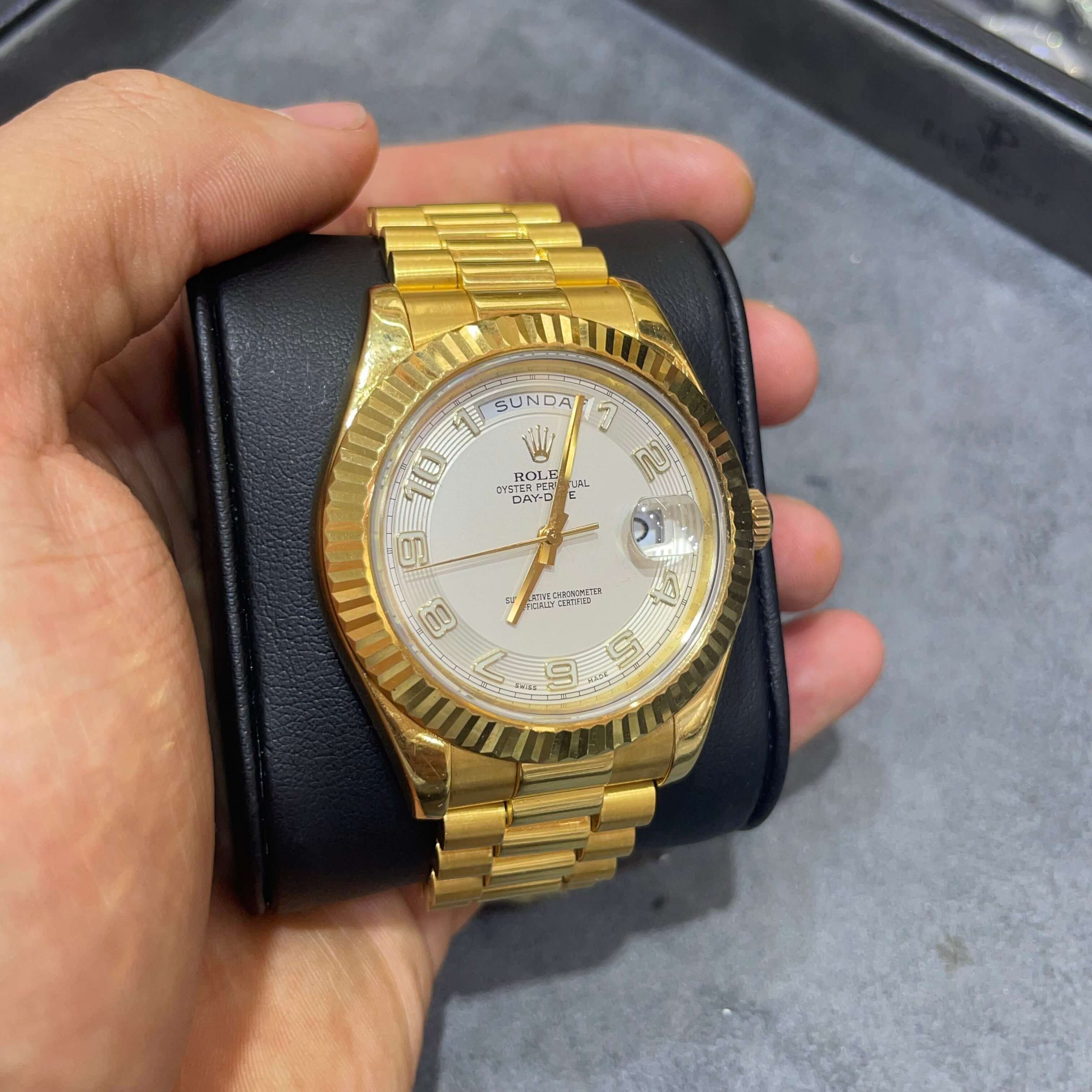 42mm Rolex 18k Day-Date