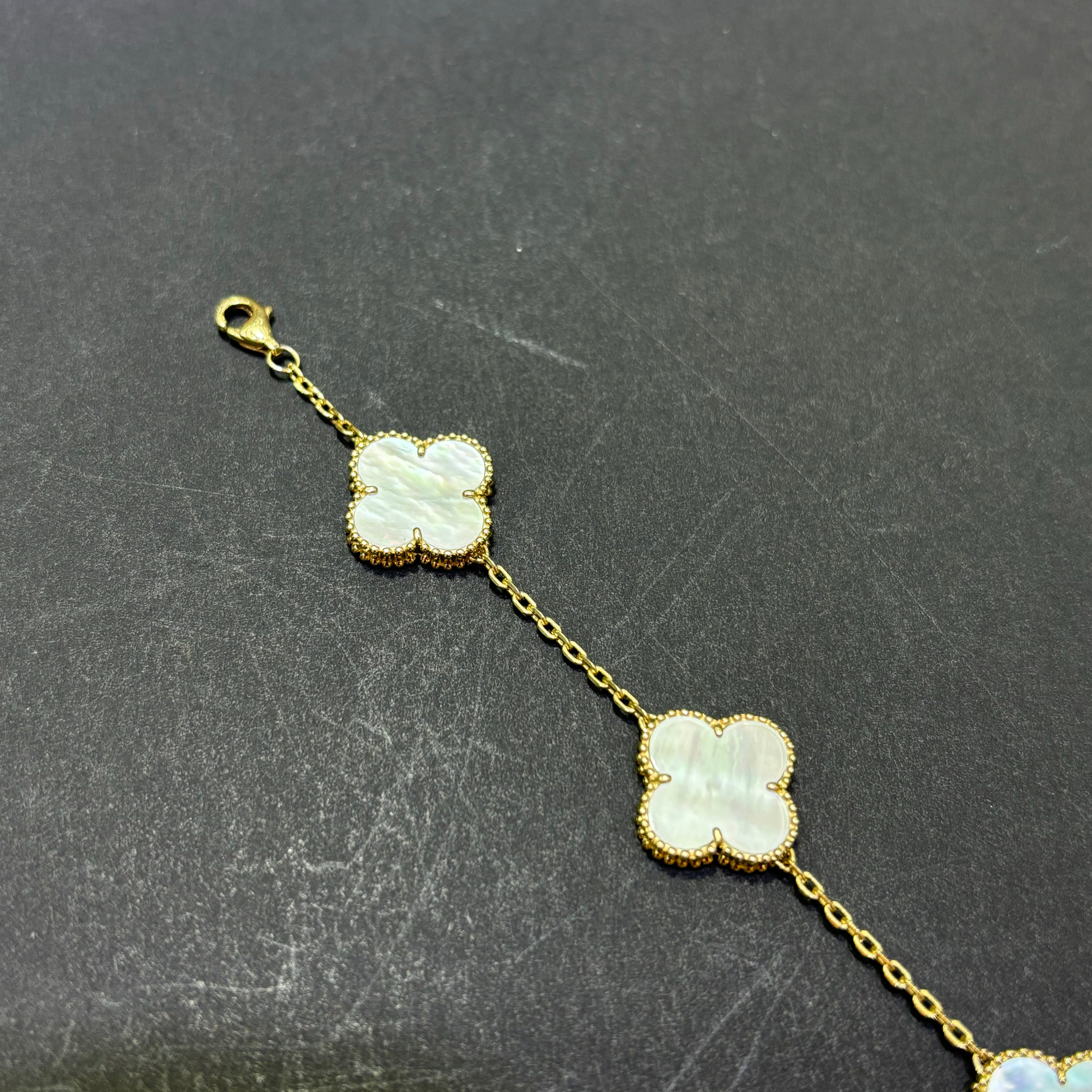 14k Yellow Gold Mother of Pearl Clover Bracelet