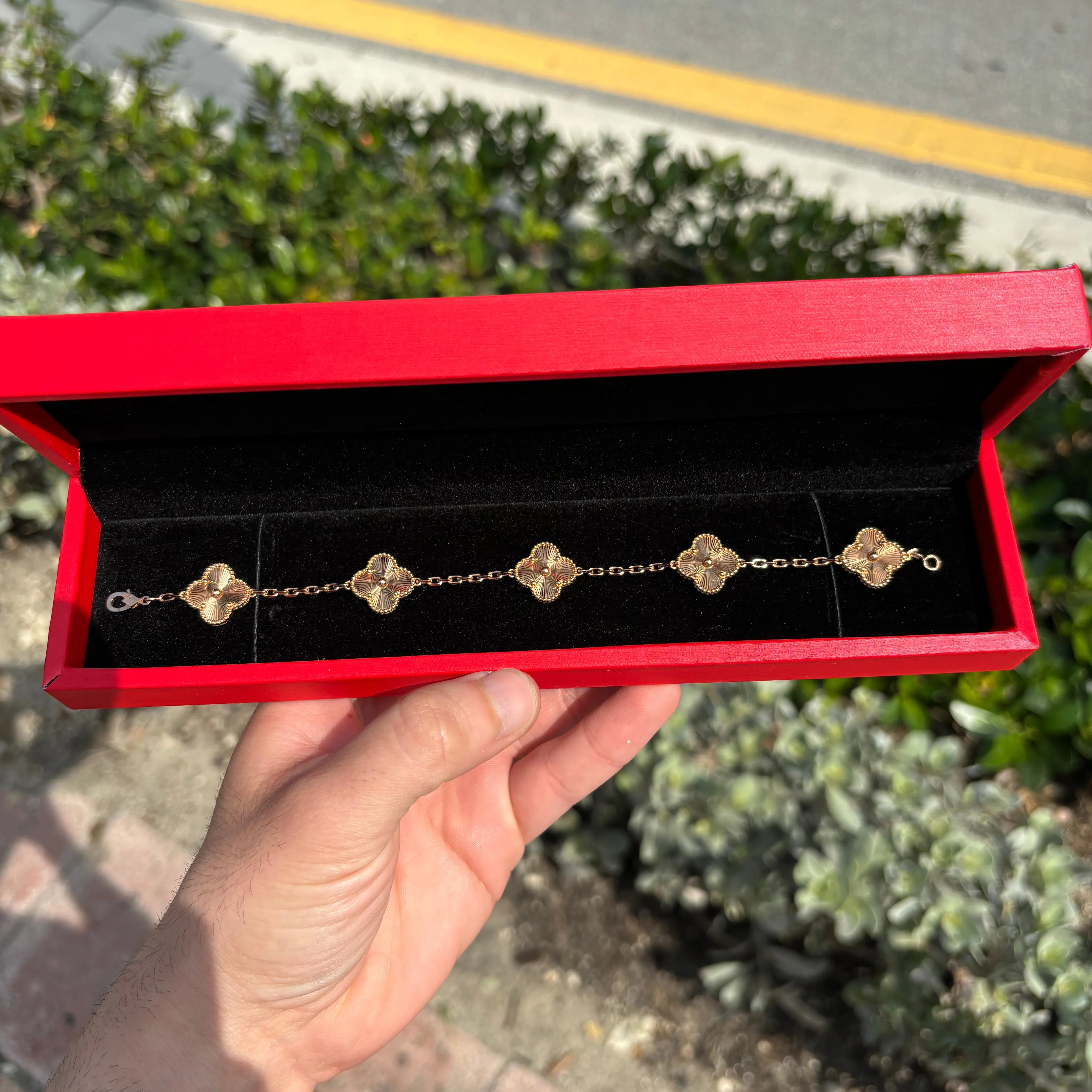 18k Solid Gold Clover Bracelet