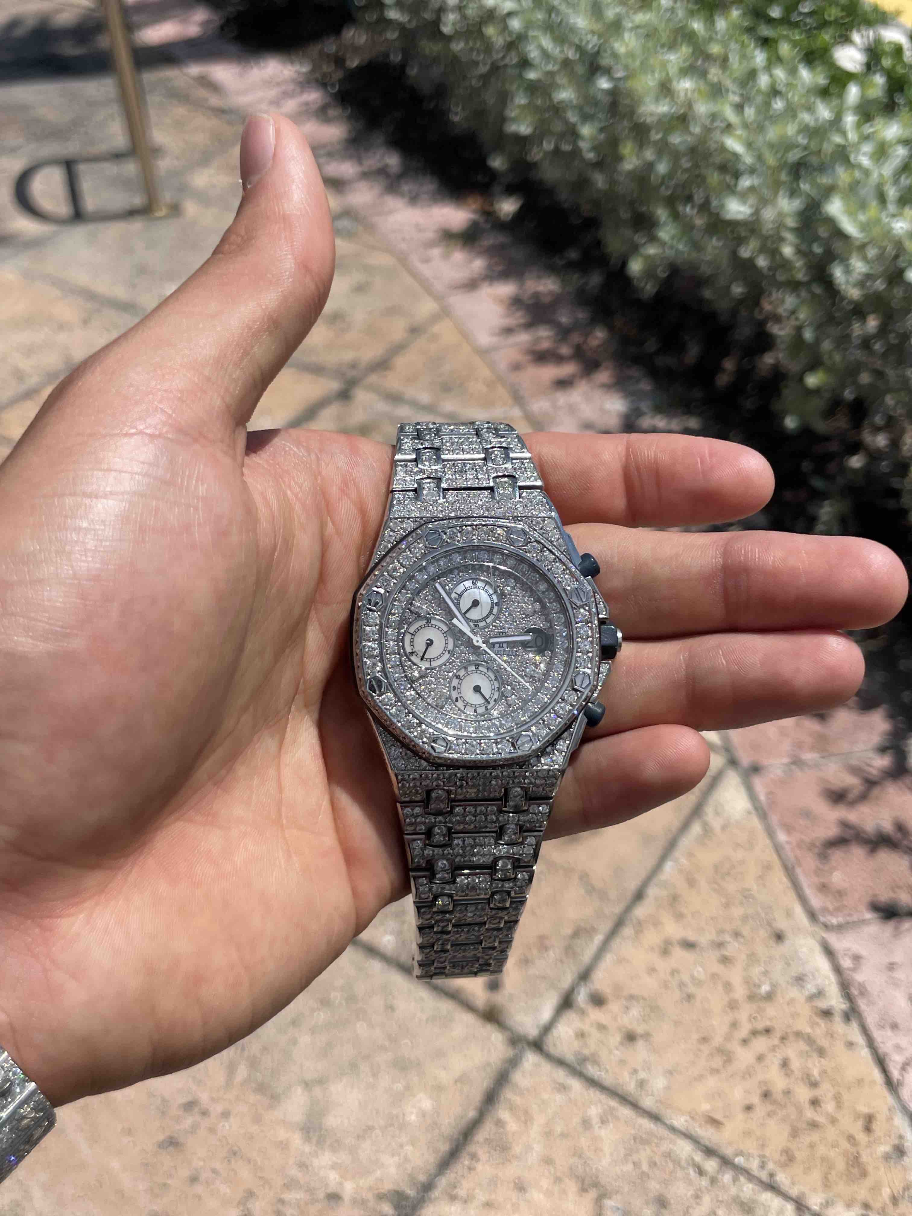 Audemars piguet royal oak bust down hot sale