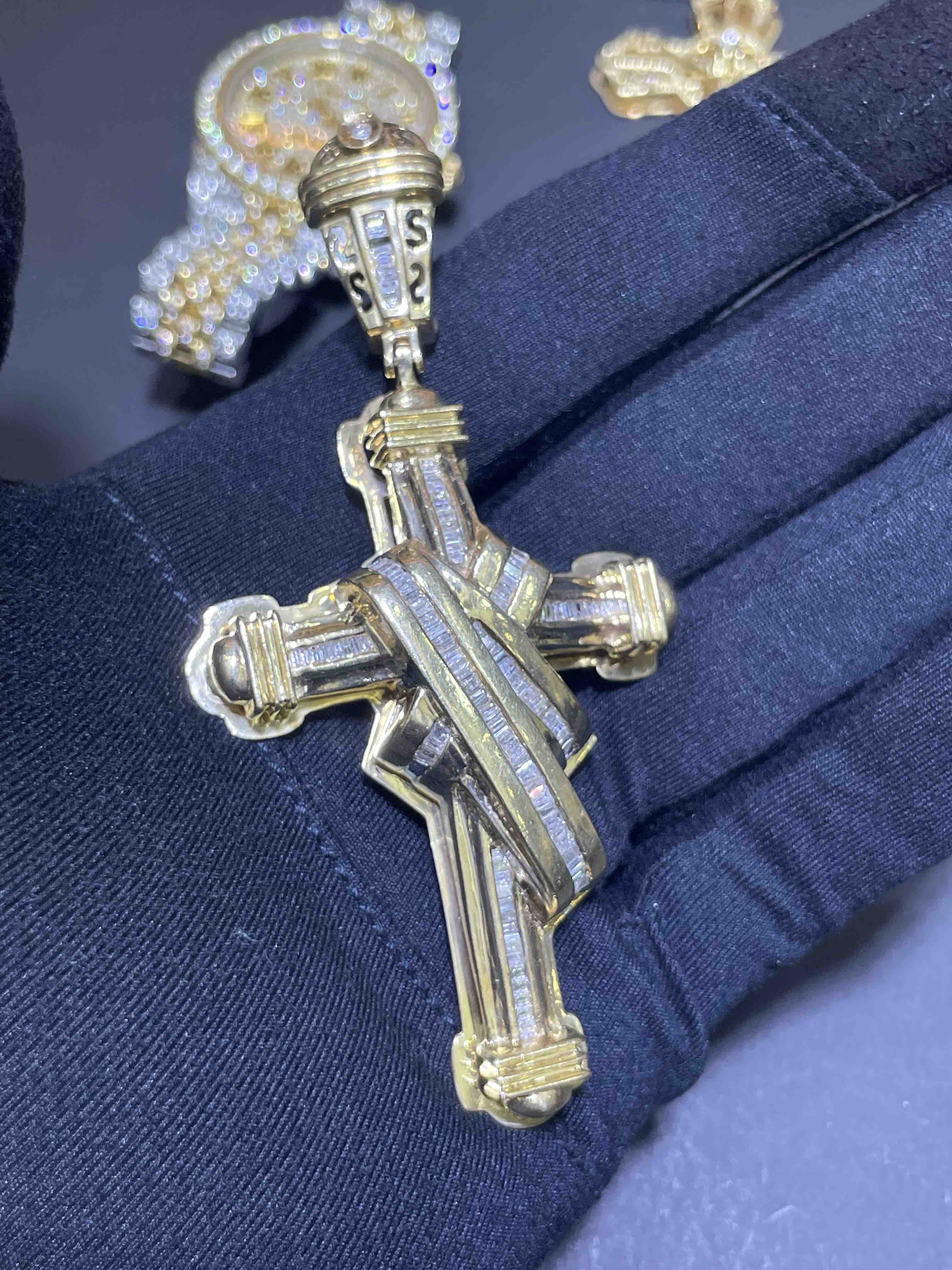Designed Gold Cross Pendant