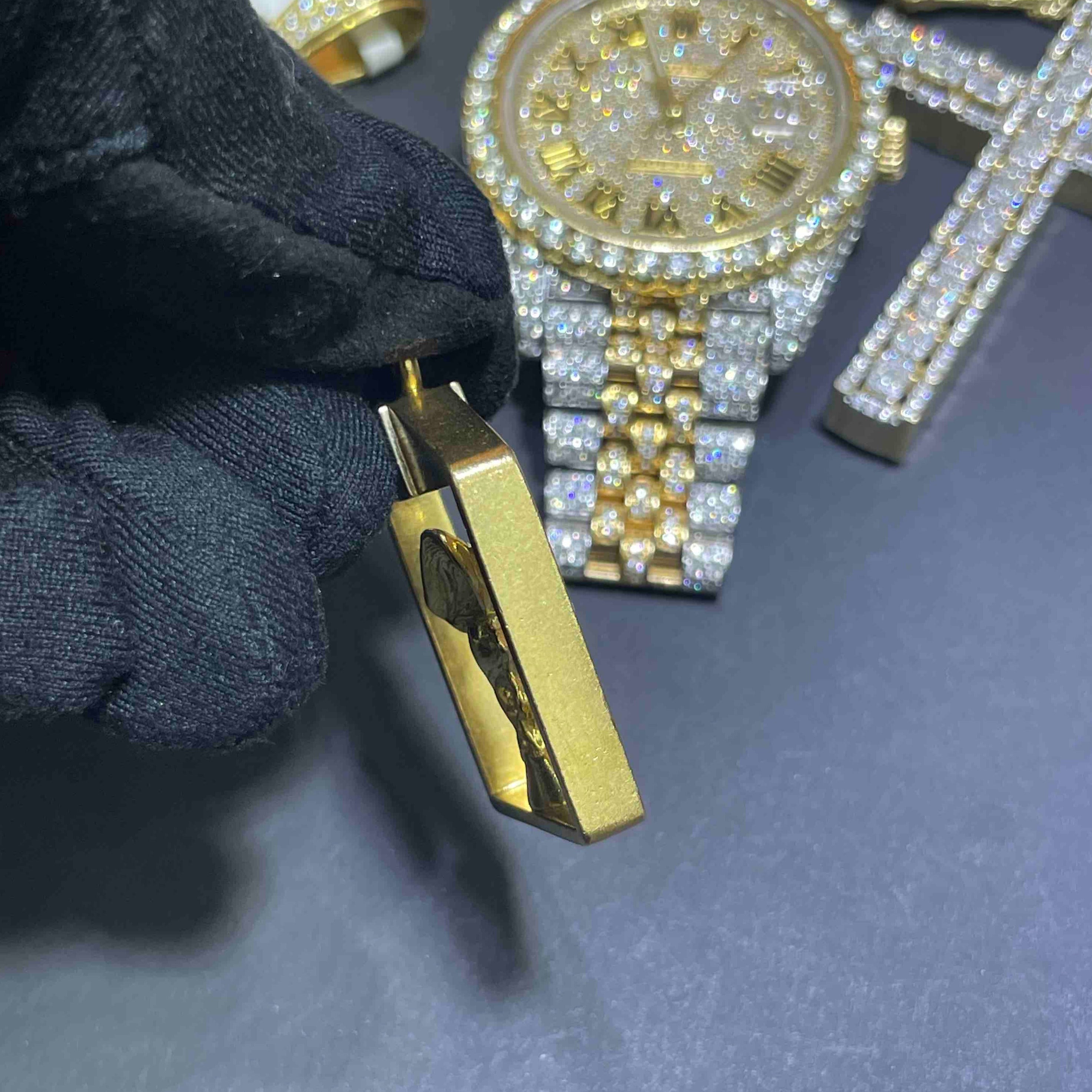 Rolls Royce Gold Pendant