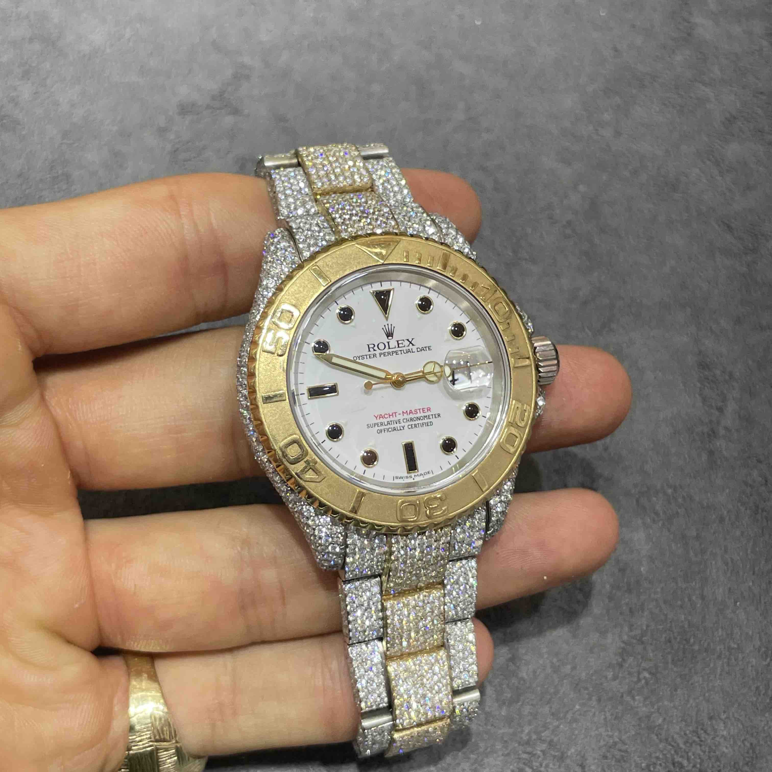 Iced out outlet submariner rolex