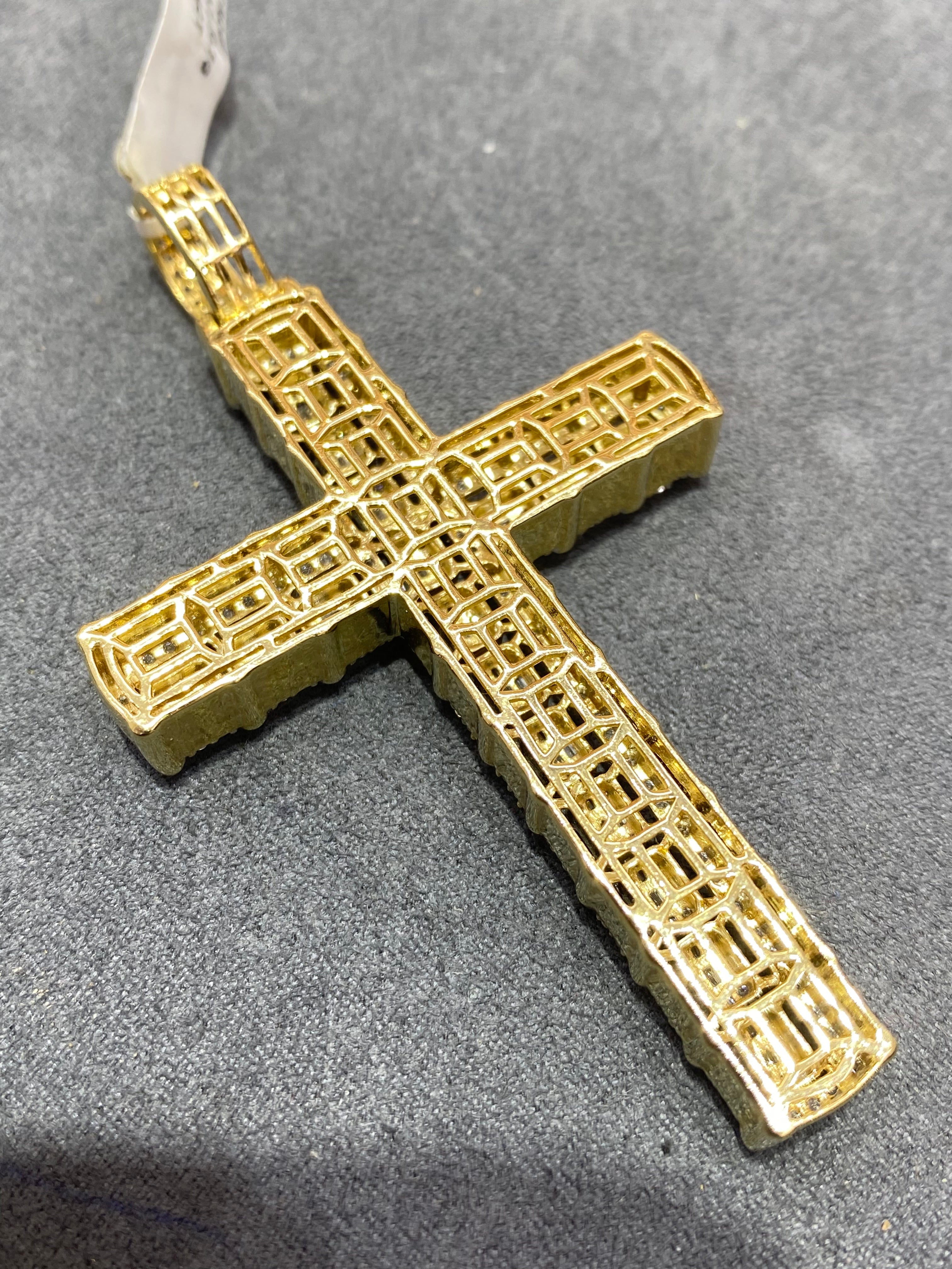 New large baguette cross pendant with vs1 natural diamonds and 14k gold