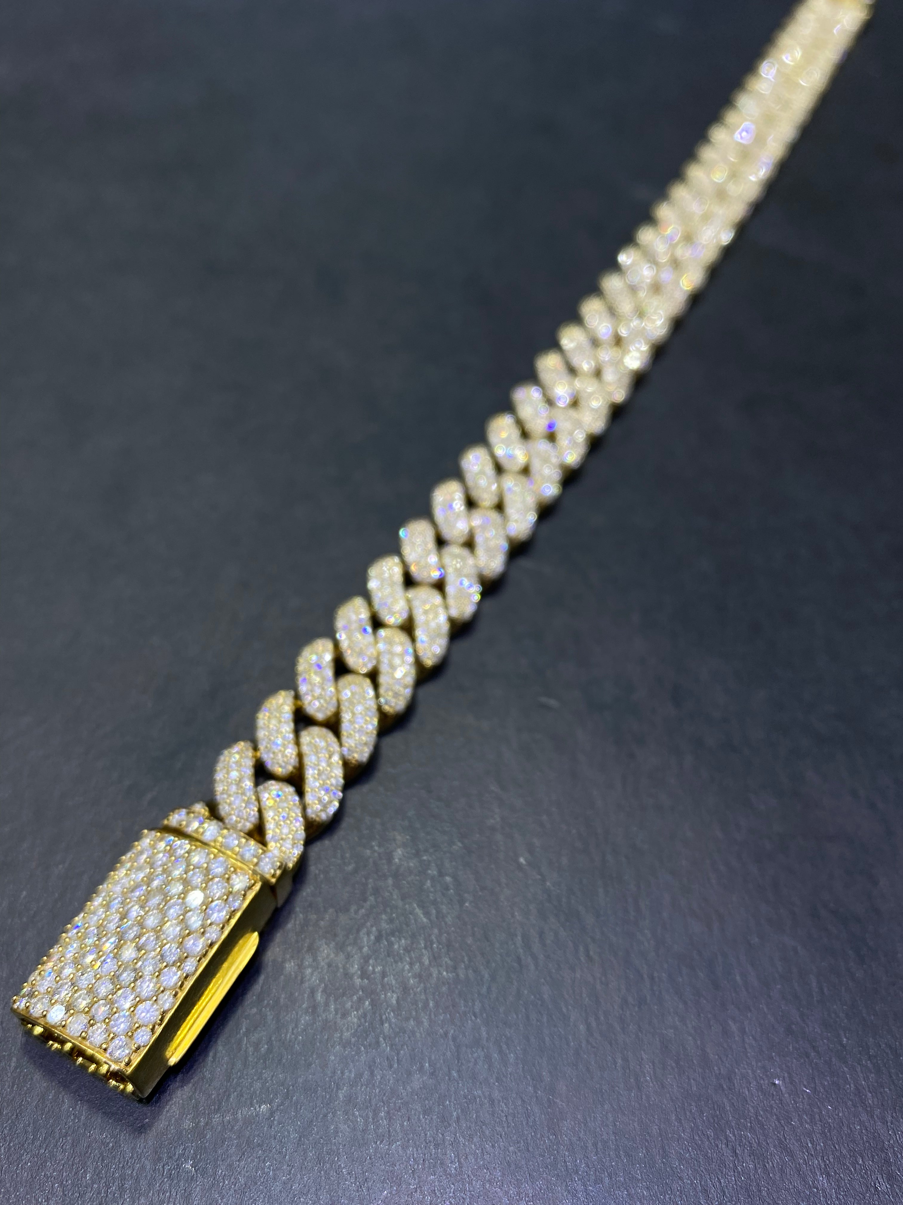 new “iced bustdown “miami cuban link bracelet 12ct.t.w.vs1 ,10k ,11mm