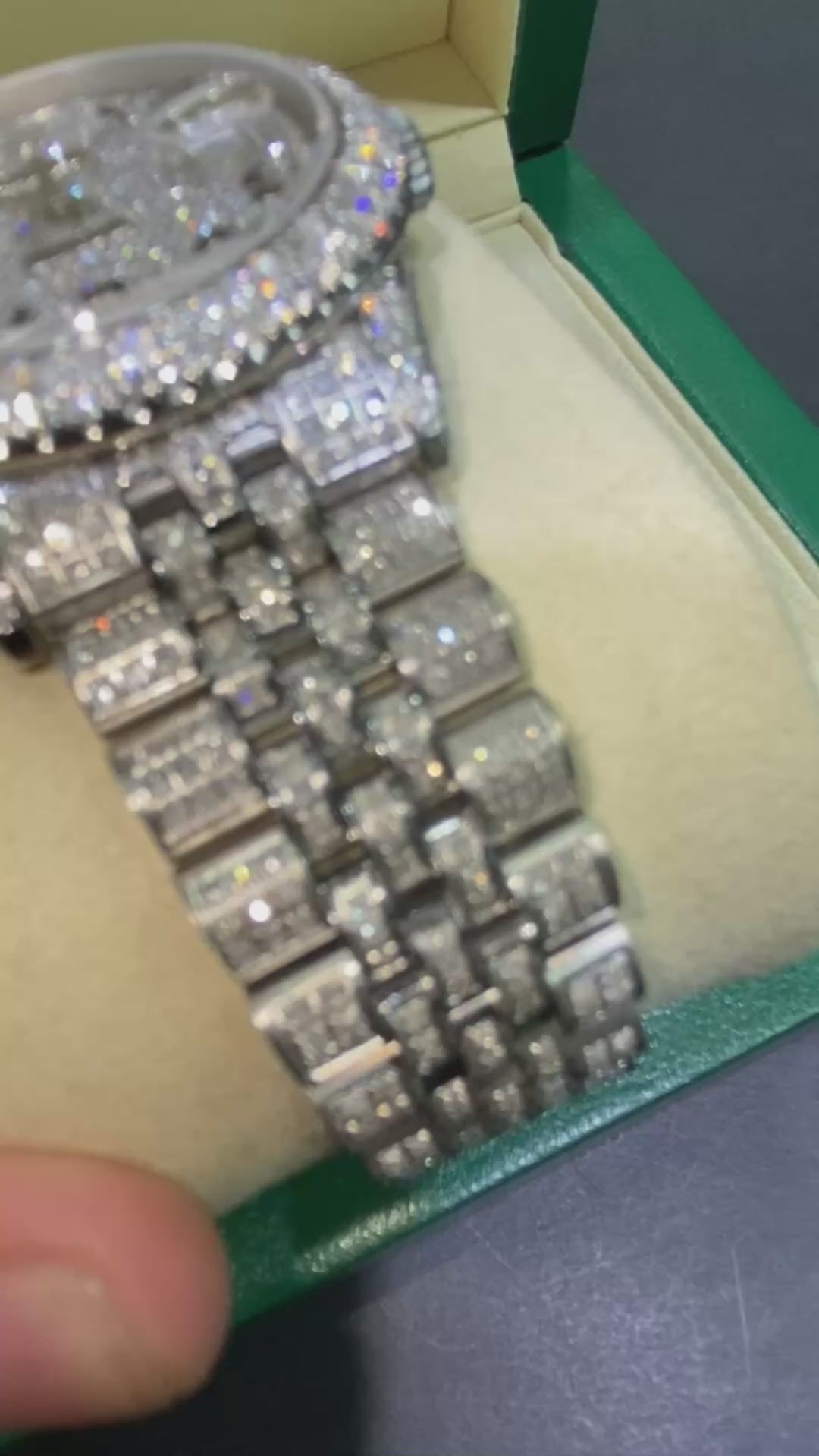 36mm rolex stainless steel#1601 double bezel “iced bustdown “ vs1 natural diamonds 💎 15cts.t.w. video