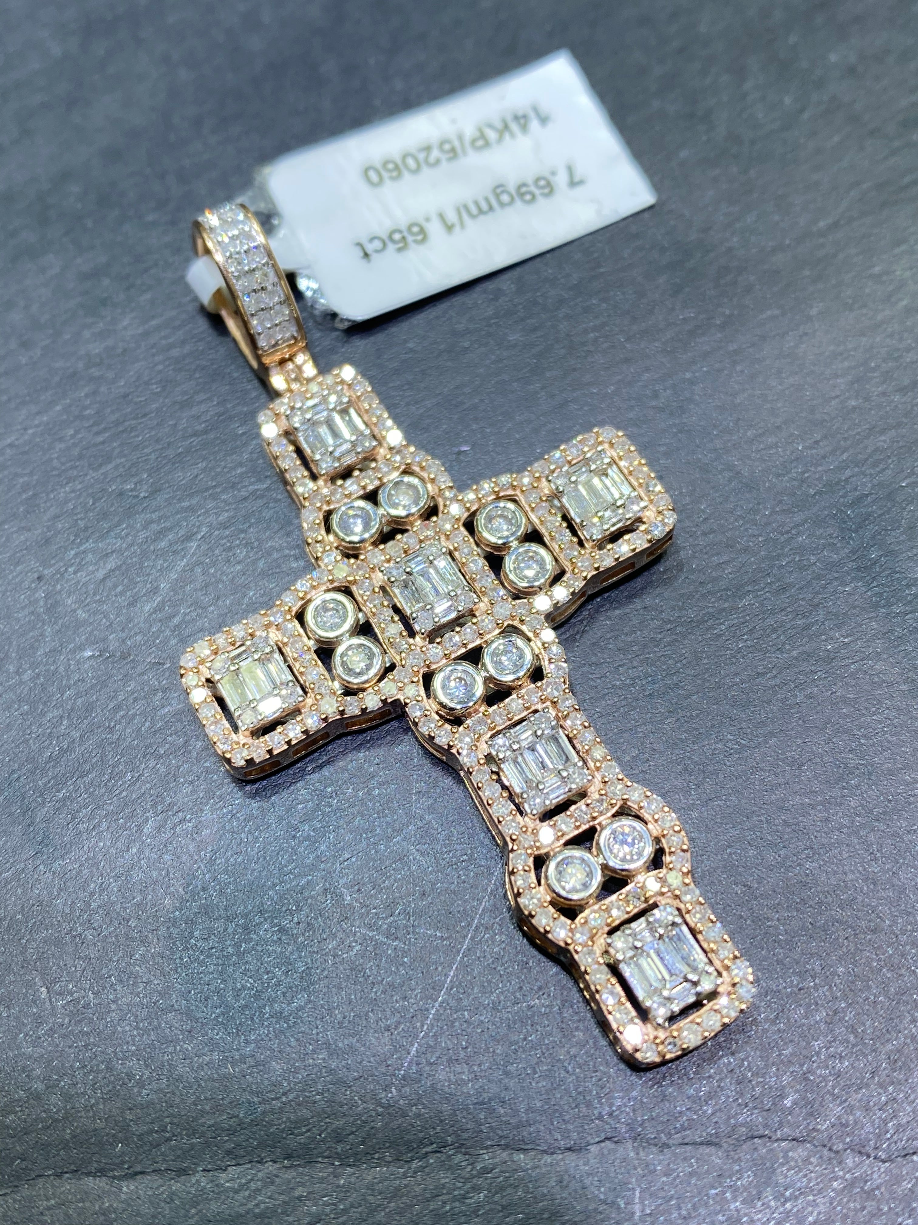 New Vvs-1 Natural Diamonds 14k Rose Gold Cross Pendant