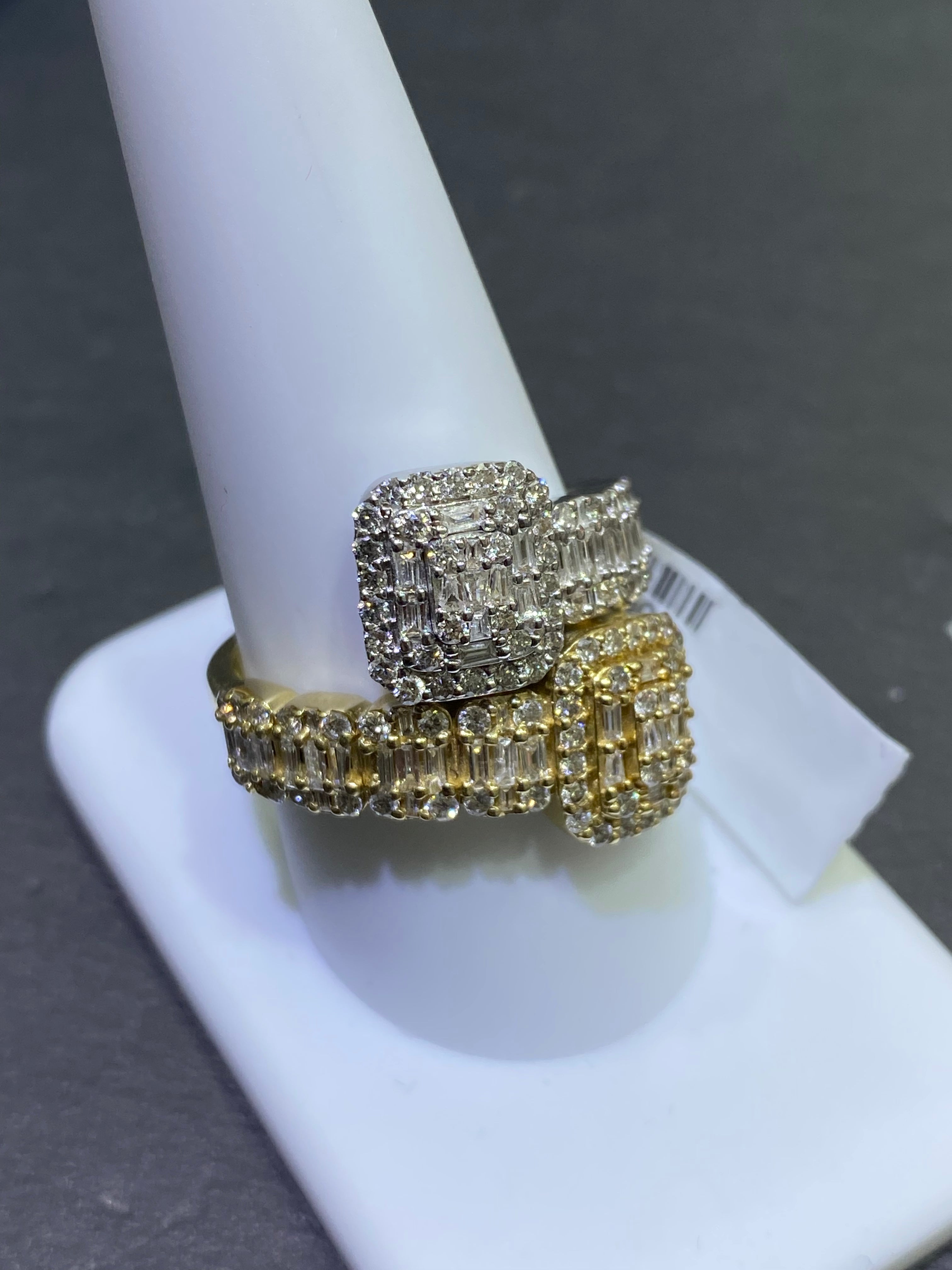 new 14k white ,rose,or yellow 2 carat vs1 natural diamonds baguettes ring