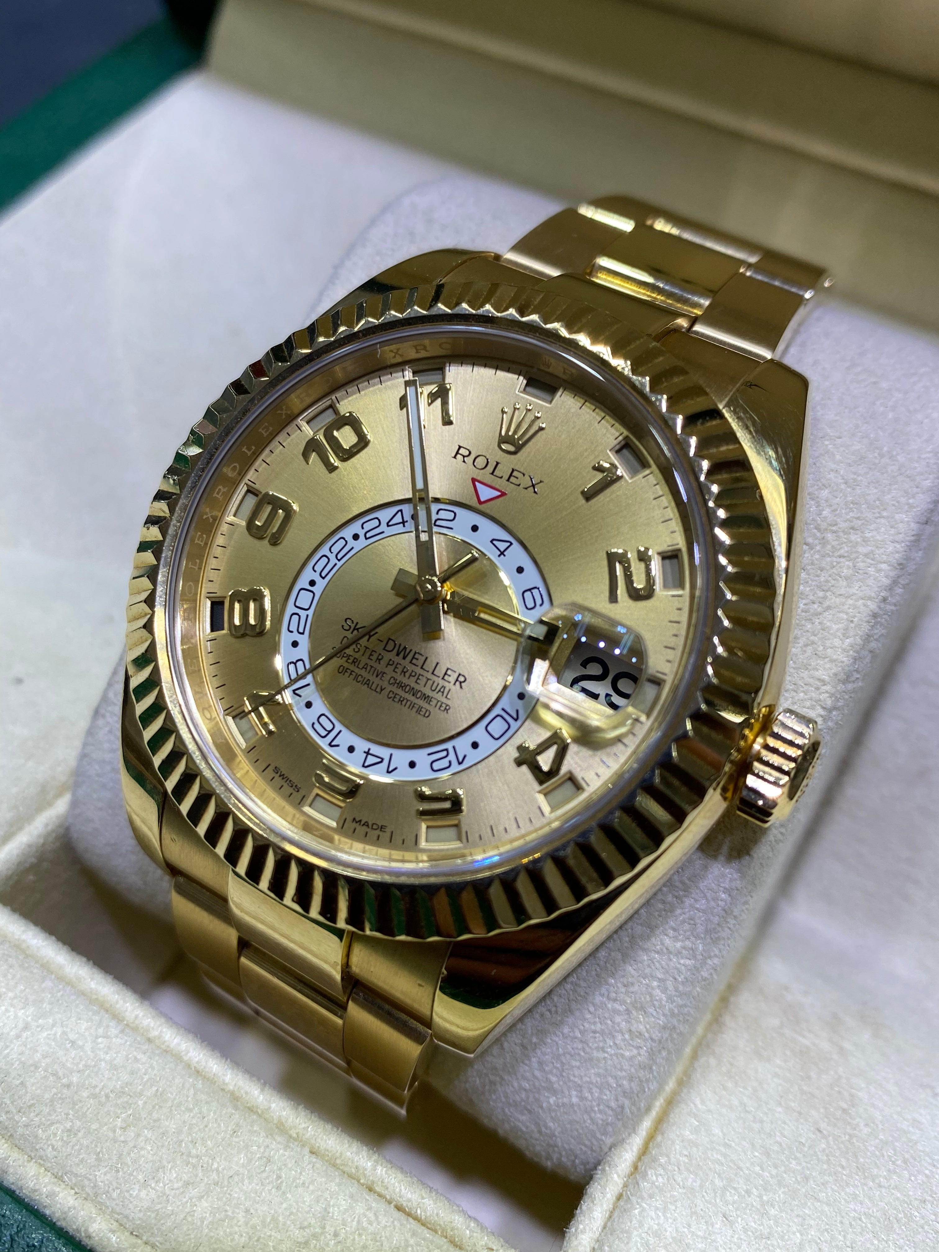 18k solid champagne dial Mint