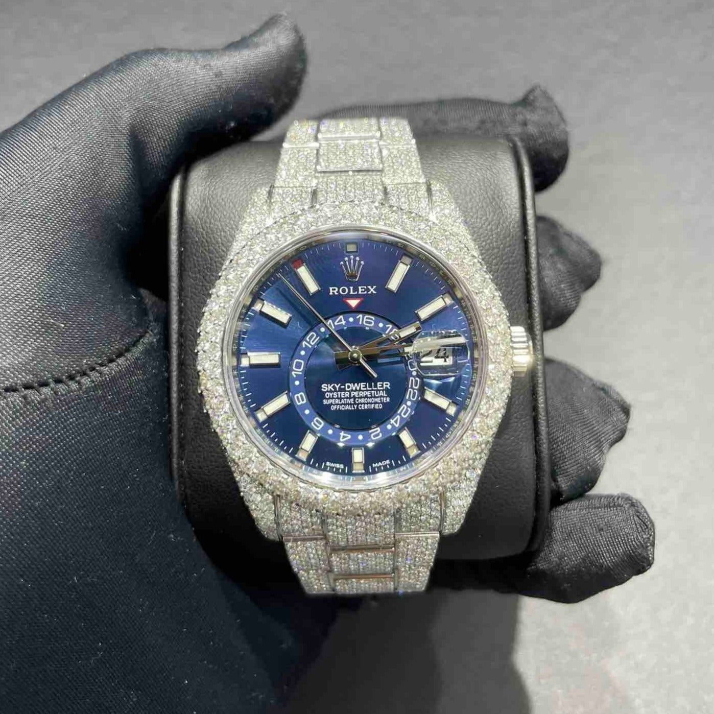 BUST DOWN ROLEX SKY DWELLER VVS 1 42MM OYSTER