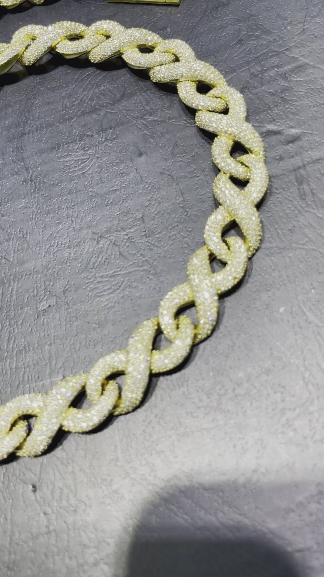 VVS1 "ICED Bust Down" 14k Infinity Link Migos Chain