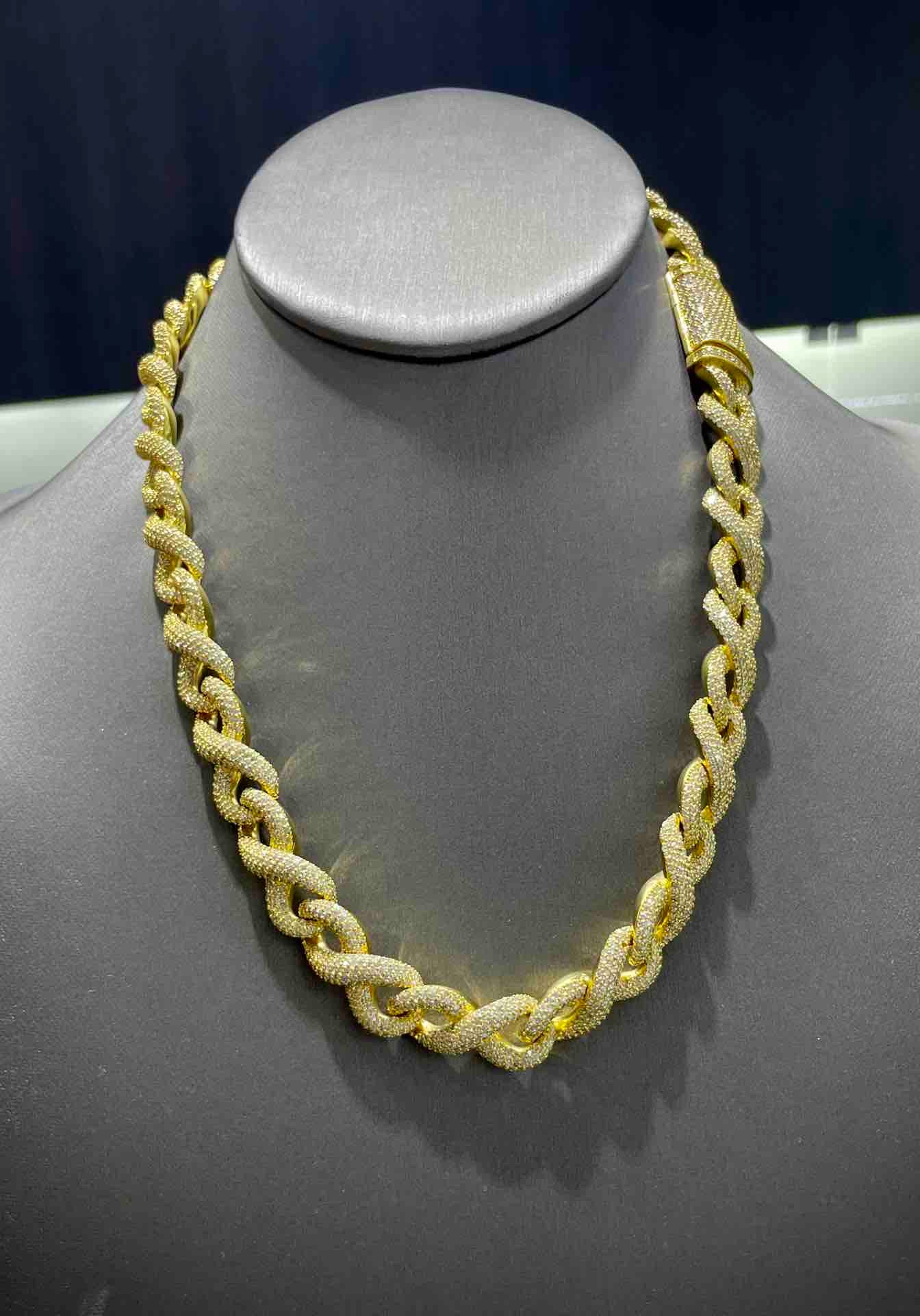 VVS1 "ICED Bust Down" 14k Infinity Link Migos Chain yellow gold