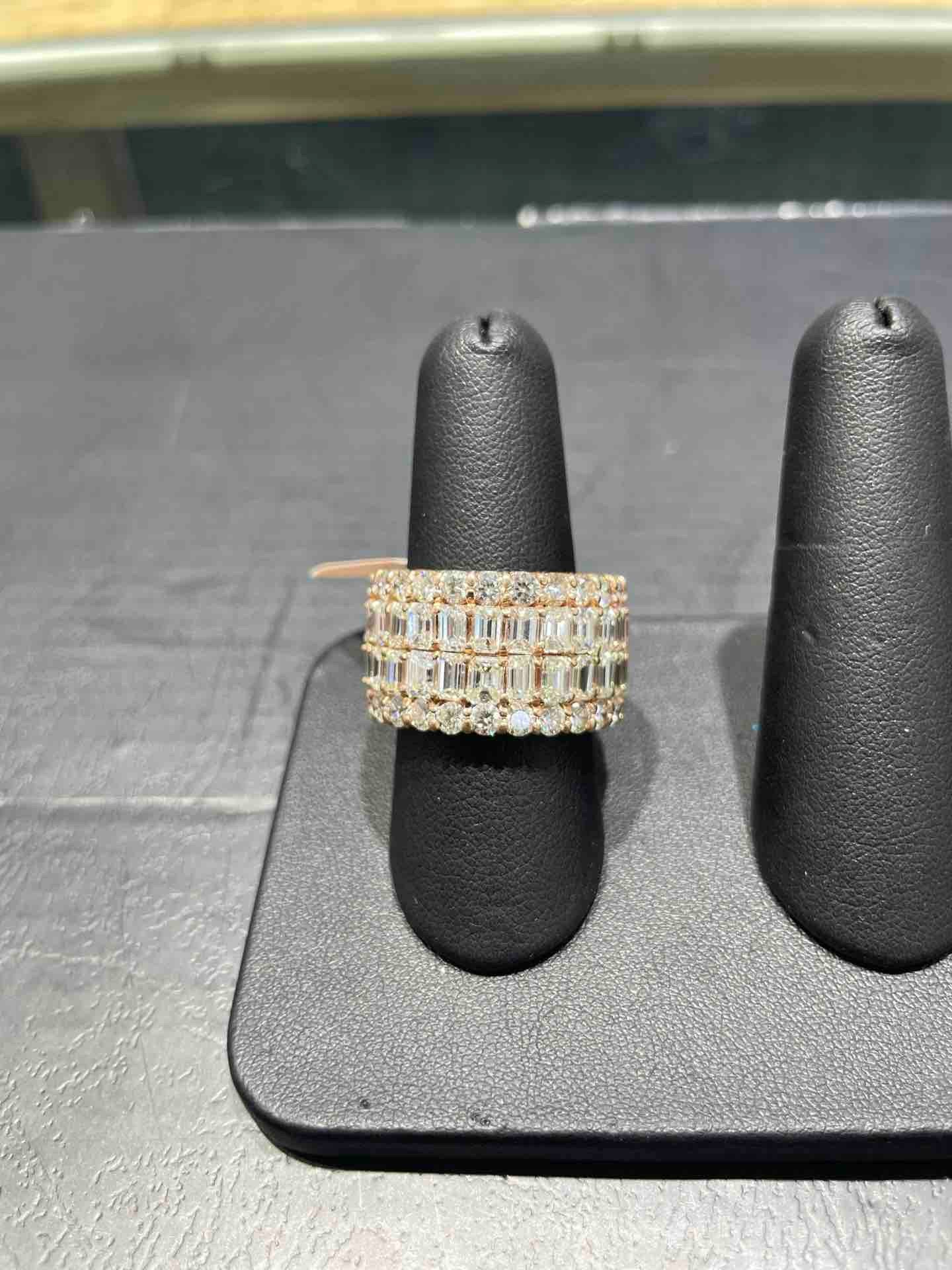 VS1 Iced Out Diamond Ring 
