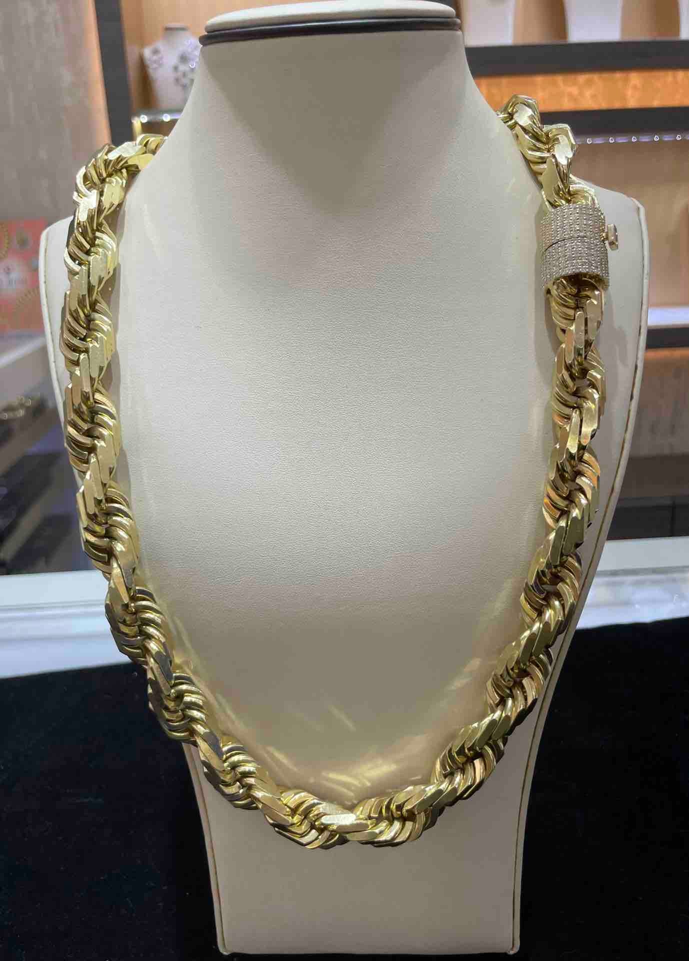 14k Solid "HEAVY" 623 gram Rope Chain with Bust Down Lock